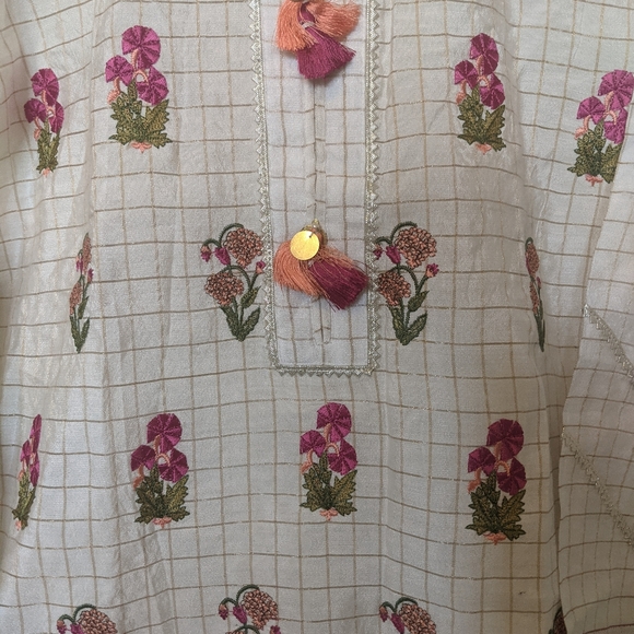 Beautiful edenrobe fully embroided kurta size medium - Picture 2 of 2